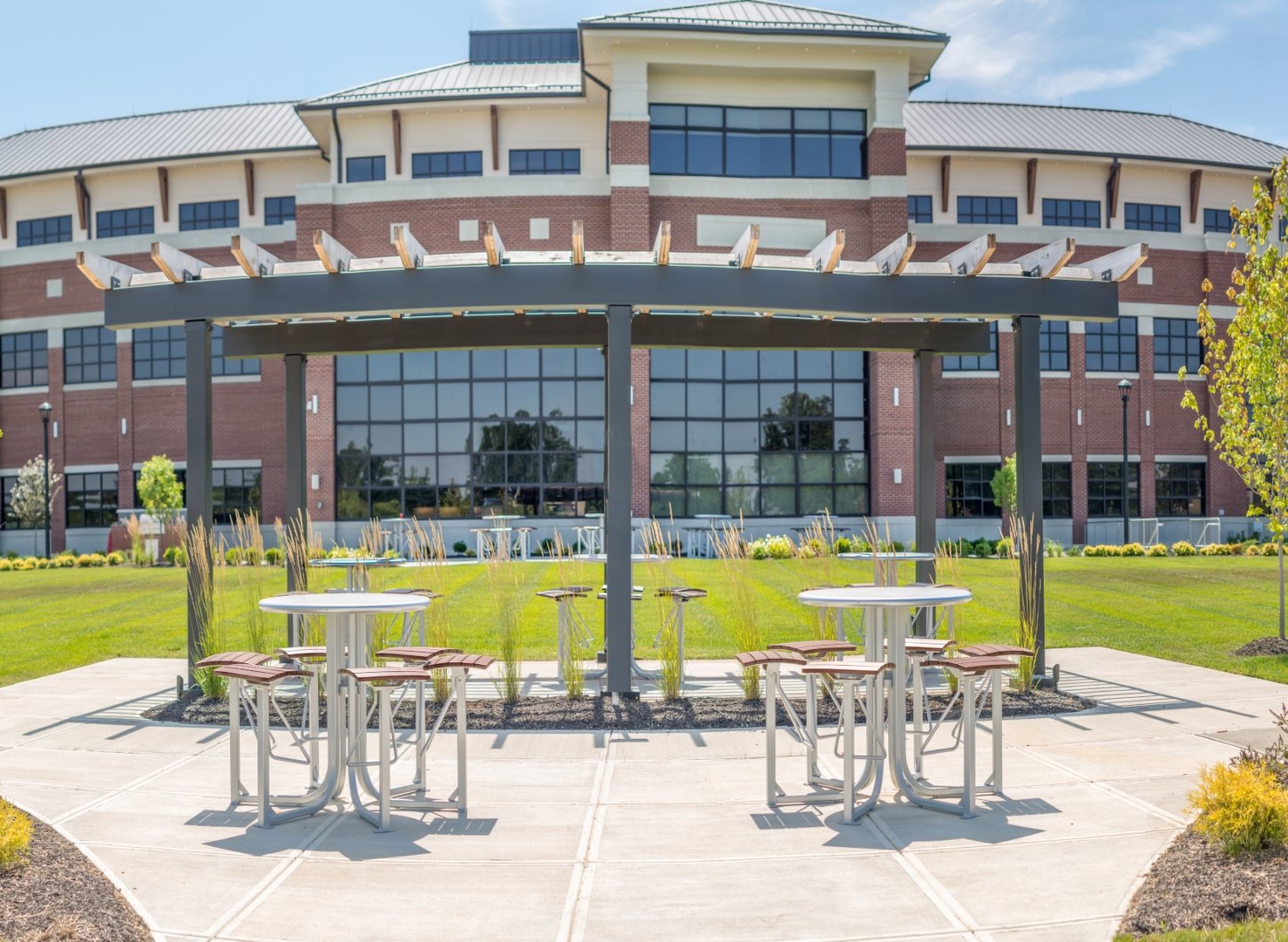 TS-Ashton-Bar-Courtyard-ASTB-6F-RPB-P-3-1