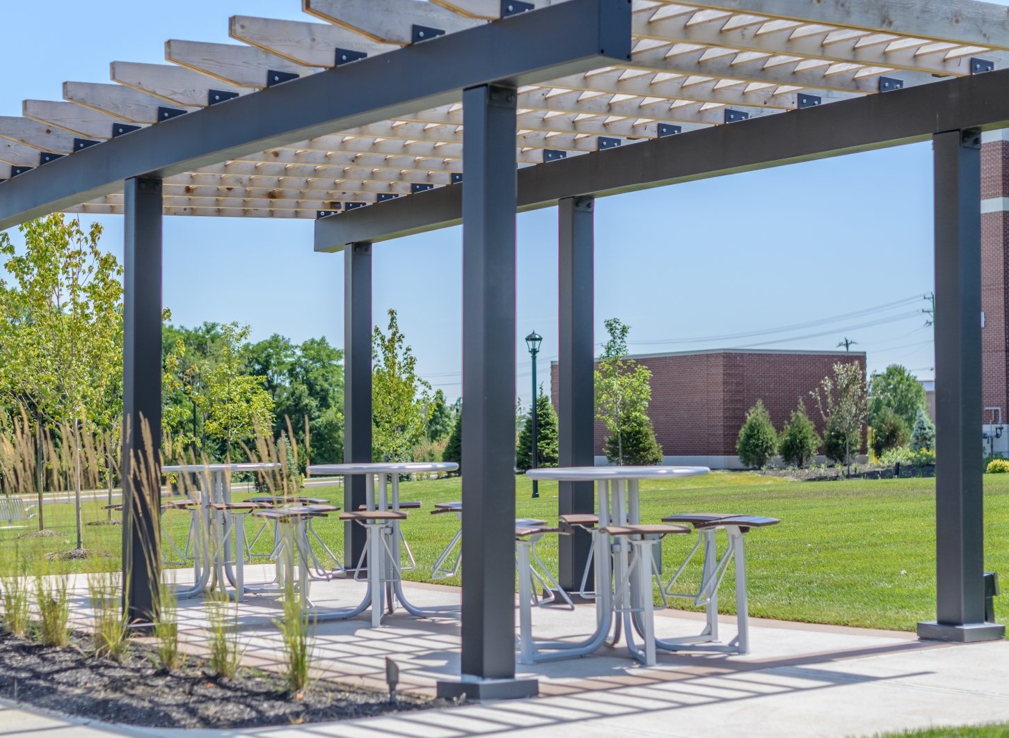 TS-Ashton-Bar-Courtyard-ASTB-6F-RPB-P-4