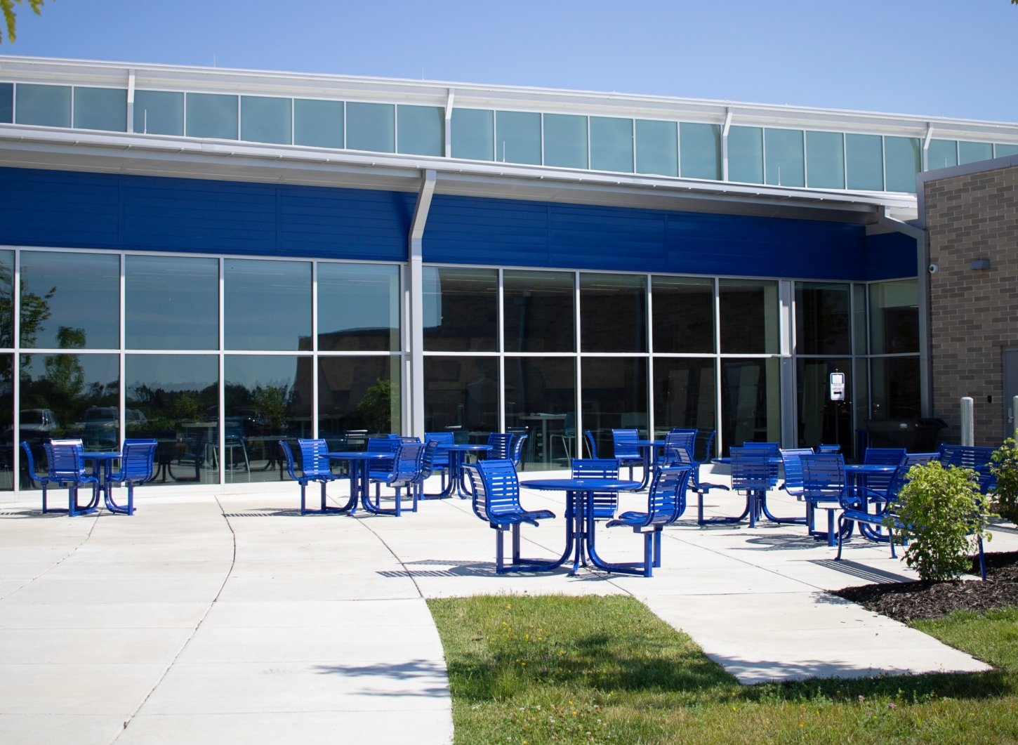 TS-Langdon-Courtyard-LAT-5B-PM-PatBlue-3-1