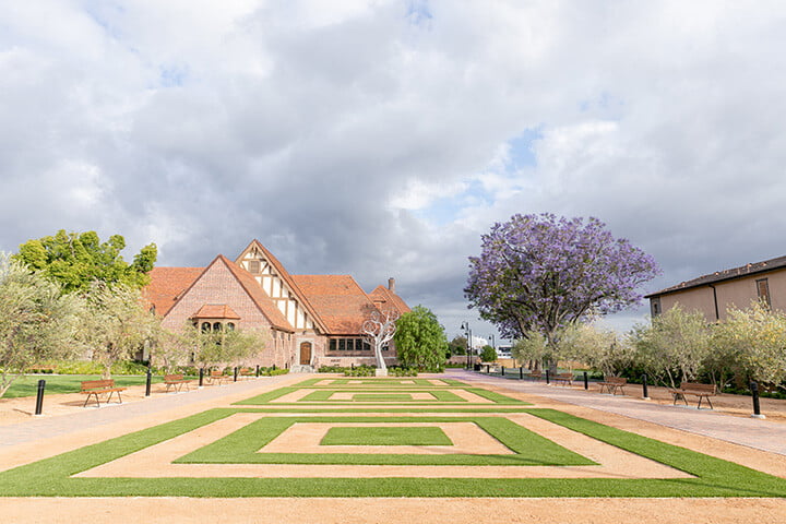 Thomas-SteeleSawyer-Bench-SWB-6-P-Whit