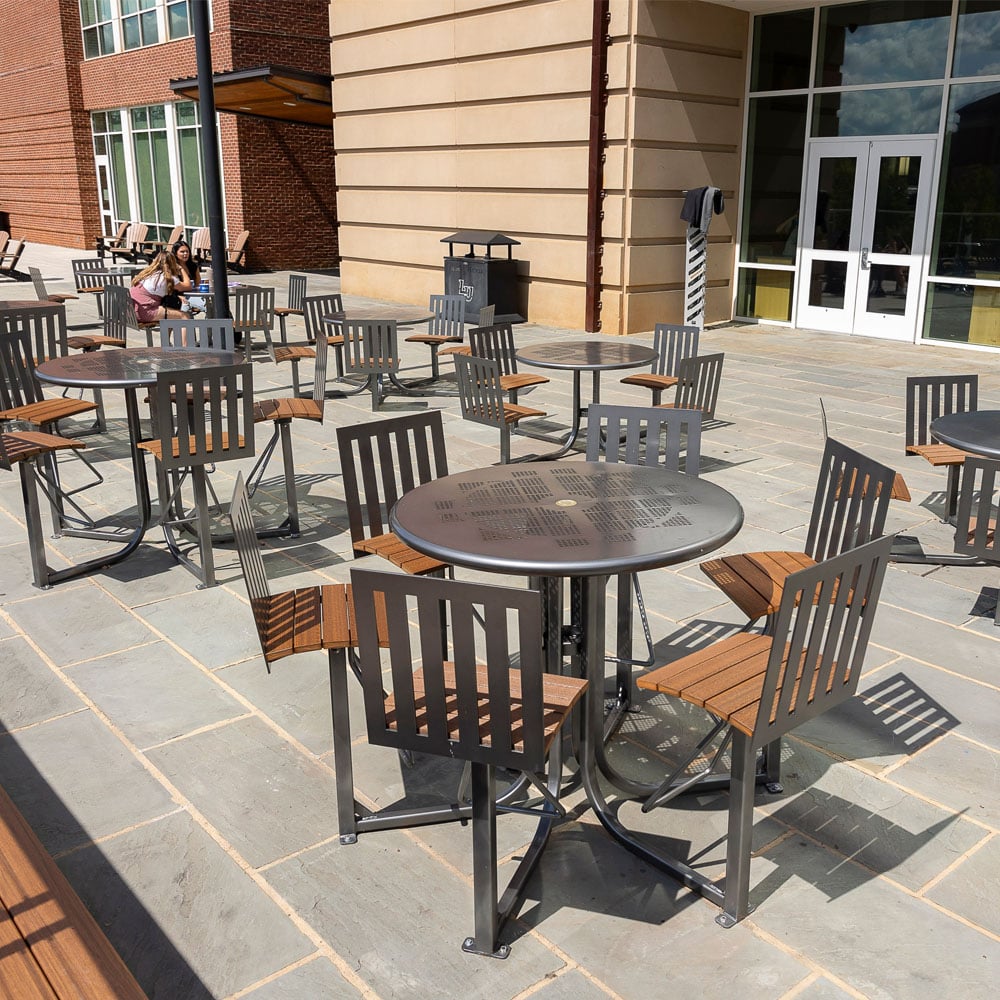 thomas-steele-ashton-courtyard-table-lynchburg-4