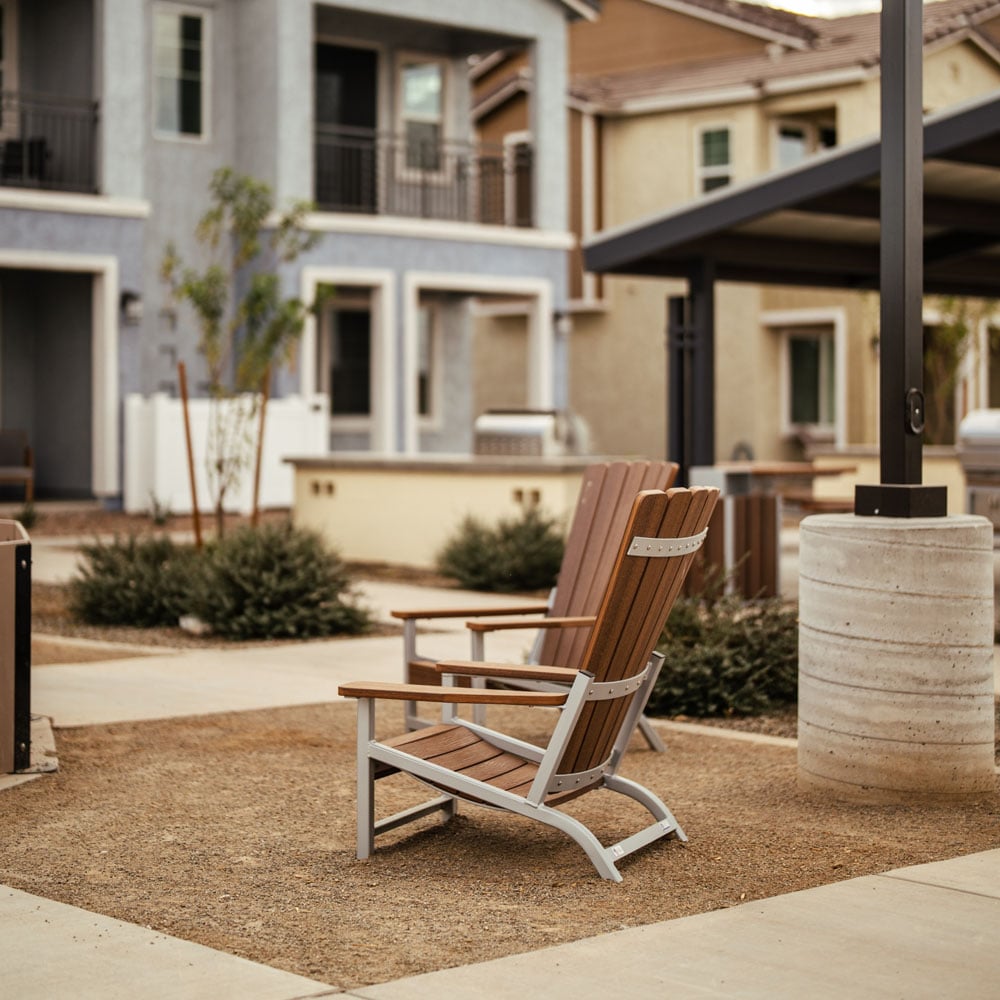 thomas-steele-site-furnishings-mesa-2