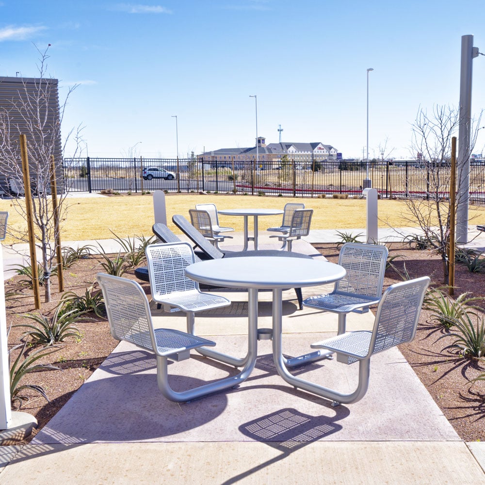 thomas-steele-state-street-courtyard-table-core-nm-1