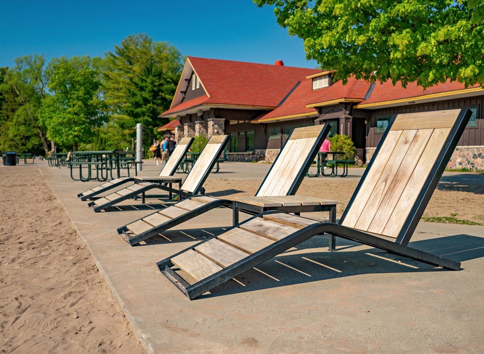 NewYork-TS-Monona-Lounge-MNL NewYork-TS-Monona-Lounge-MNL